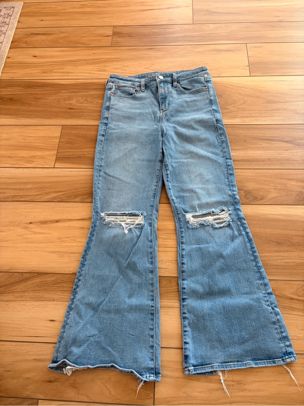 American Eagle Outfitters Light Blue Distressed Flare Jeans - Women